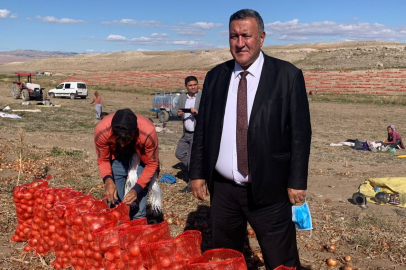 Yerli Üretici Soğanı Maliyetine Satmakta Zorlanıyor