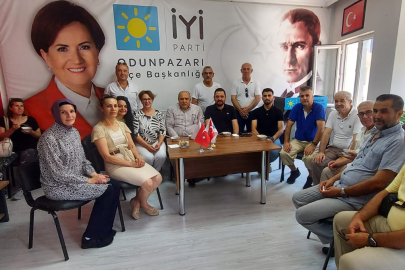 İl Müdürü Siyasete Meraklıysa Bıraksın Makamı Siyaset Yapsın