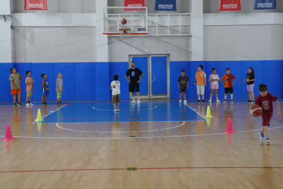 Çocuklar Tatillerini Sporla Geçiriyor