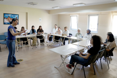 Etkili Konuşma Tekniklerini Öğreniyorlar