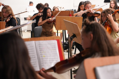 Öğrenciler Müzik ve Enstrüman Bilgilerini Geliştiriyor