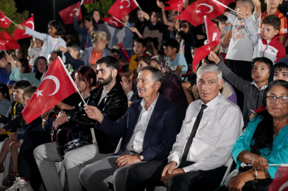 Zafer Bayramı Tepebaşı'nda Coşkuyla Kutlanıyor
