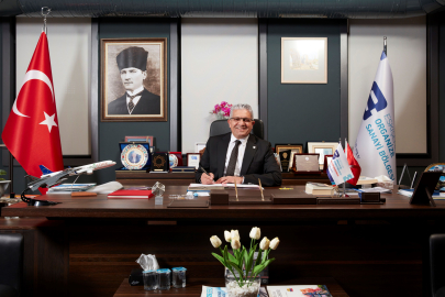 Öğretmenlerimiz Gençlerimizi Yarına Hazırlayan Rehberlerdir