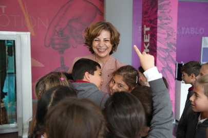 Başkan Ünlüce Çocuklarla Birlikte Evrenin Gizemini Keşfetti