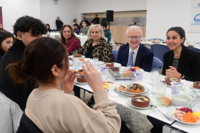 Anadolu Üniversitesi Yönetimi Engelli Öğrencilerle Buluştu
