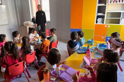 Vatandaşlar ve Çocuklar Güvenlik Konusunda Bilgilendiriliyor