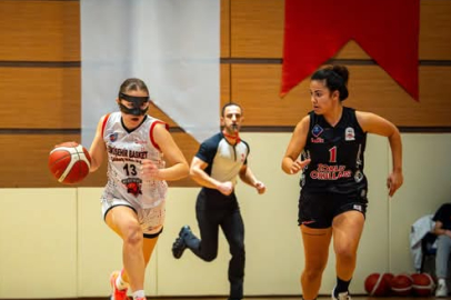 Çağdaş Kolejliler Zorlu Kolejine Mağlup Oldu
