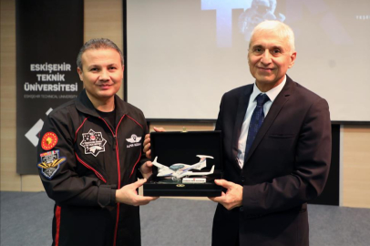 Türkiye’nin İlk Astronotu Alper Gezeravcı Öğrencilerle Buluştu