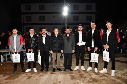 Başkan Ataç Gençleri Askere Uğurladı