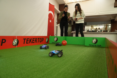 Haller Gençlik Merkezi’nde Tekertop İle Eğlenceli Mola