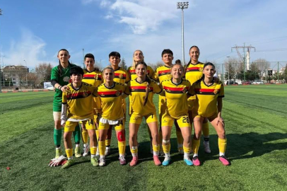 Eskişehirspor Kadın Futbol Takımı Zirve Takibini Sürdürdü