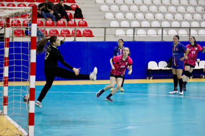 Odunpazarı Spor Kulübü Zirvedeki Yerini Koruyor