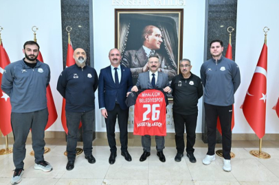 Mihalıççık Belediyespor'dan Vali Aksoy'a Ziyaret