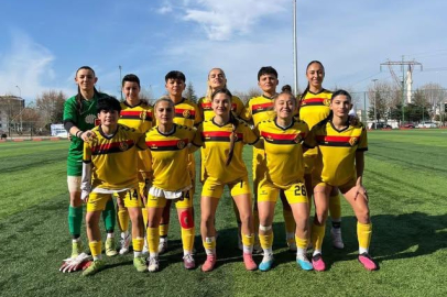 Eskişehirspor Kadın Futbol Takımı Farka Koştu