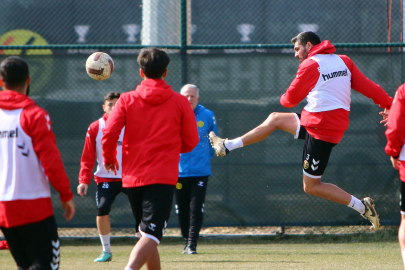 Eskişehirspor Fuzul Ömeranlıspor Maçı İçin Konya'da