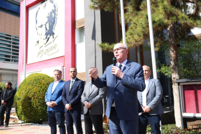 Bayramlarda Dahi Kucaklaşamayan Bir Toplum Hepimize Zarar Verir
