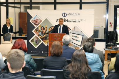 Anadolu Üniversitesi'nde Kitap Okuma Etkinliği
