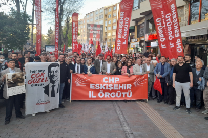 Binlerce Eskişehirli "Özgürlük" İçin Yürüdü