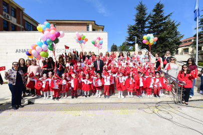 Anadolu Üniversitesi'nde Minikler 23 Nisan’ı Coşkuyla Kutladı