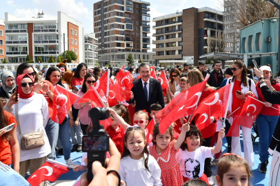 Binlerce Çocuk 23 Nisan'ı Tepebaşı'nda Kutladı