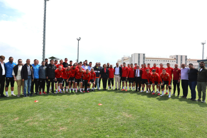 Başkan Ünlüce'den Eskişehirspor'a Destek