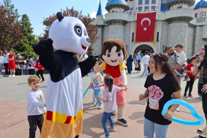 Çocuklar Masal Şatosunda Hayal Güçlerini Keşfetti