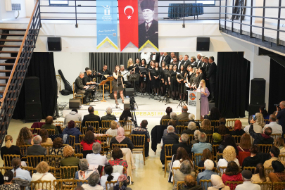 THM Korosu Anneler İçin Söyledi