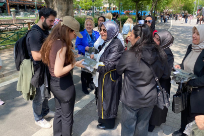 AK Parti Eskişehir İl Kadın Kollarından Gençlere Hediye
