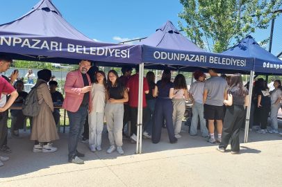 Fatih Anadolu Lisesi'nin Geleneksel Pilav Günü Yapıldı