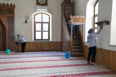 Camilerde Kurban Bayramı Temizliği