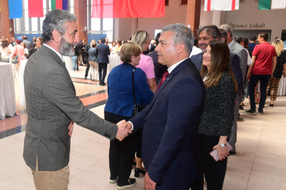 Anadolu Üniversitesi Bayramlaştı