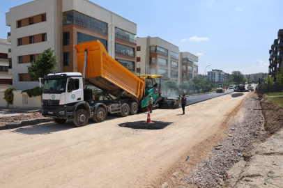 Büyükşehir Yol Yapım Çalışmalarını Sürdürüyor