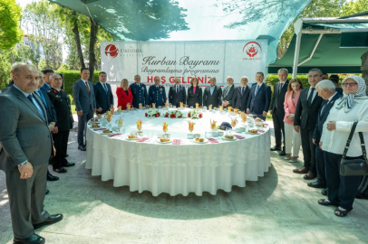 Bayramlar Kardeşliğin, Dostluğun ve Birlikteliğin Pekiştiği Özel Günlerdir