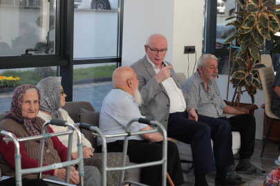 Başkan Kazım Kurt’tan Koca Çınarlara Bayram Ziyareti
