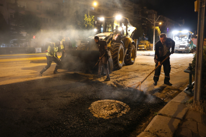 Şehir Uyurken Yollar Yenileniyor