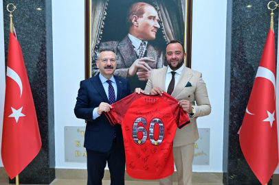 Eskişehirspor Yönetimi Vali Aksoy'u Ziyaret Etti