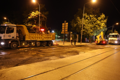 Öğretmenler Bulvarı’nda Gece Mesaisi