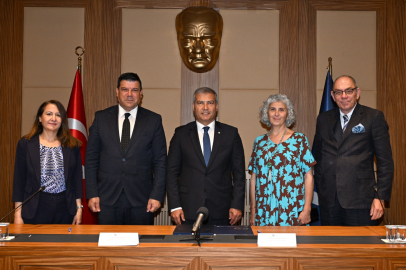 Anadolu Üniversitesi ile Doğu Akdeniz Üniversitesi Arasında İş Birliği