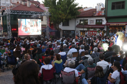 Yıldızların Altında Sinema Keyfi Odunpazarı’nda Devam Ediyor