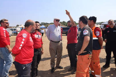 Başkan Kurt Seyitgazi'de Yapılan Çalışmaları İnceledi