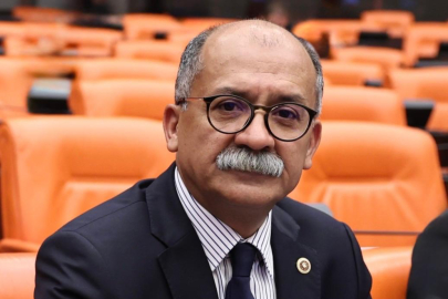 CHP'li Arslan’dan Sert Tepki: "O Makamda Oturamaz!"