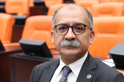 Depremi Siyasi Malzeme Yapmak Yerine Sorumluluklarınızı Yerine Getirin!