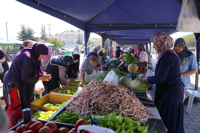 Kadın Üretici Ürün Satış Noktası Yoğun İlgi Görüyor