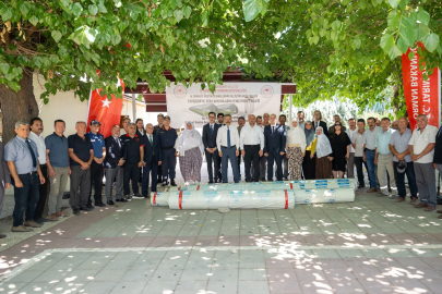 Sarıcakaya ve Mihalgazi'de Sera Naylonları Yenileniyor