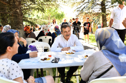 Deneyimli Kafeler Kentin Vazgeçilmezi