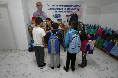 Okul Çantaları Halk Market’te Dayanışma İle Doluyor