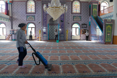 Tepebaşı'nda Camiler Temizleniyor