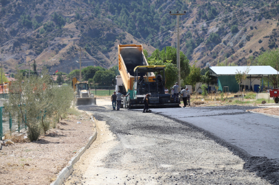 Sarıcakaya'da Yol Yapım Çalışmaları Hızlandı