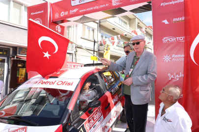 Odunpazarı ESOK Rally 2025 Başkan Kurt’un Start Vermesi İle Başladı