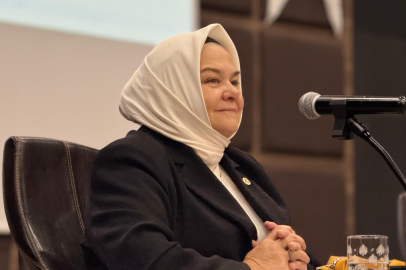 Prof. Dr. Ayşen Gürcan Kız Öğrencilerle Bir Araya Geldi